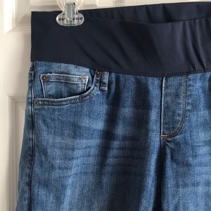 GAP maternity skinny jeans